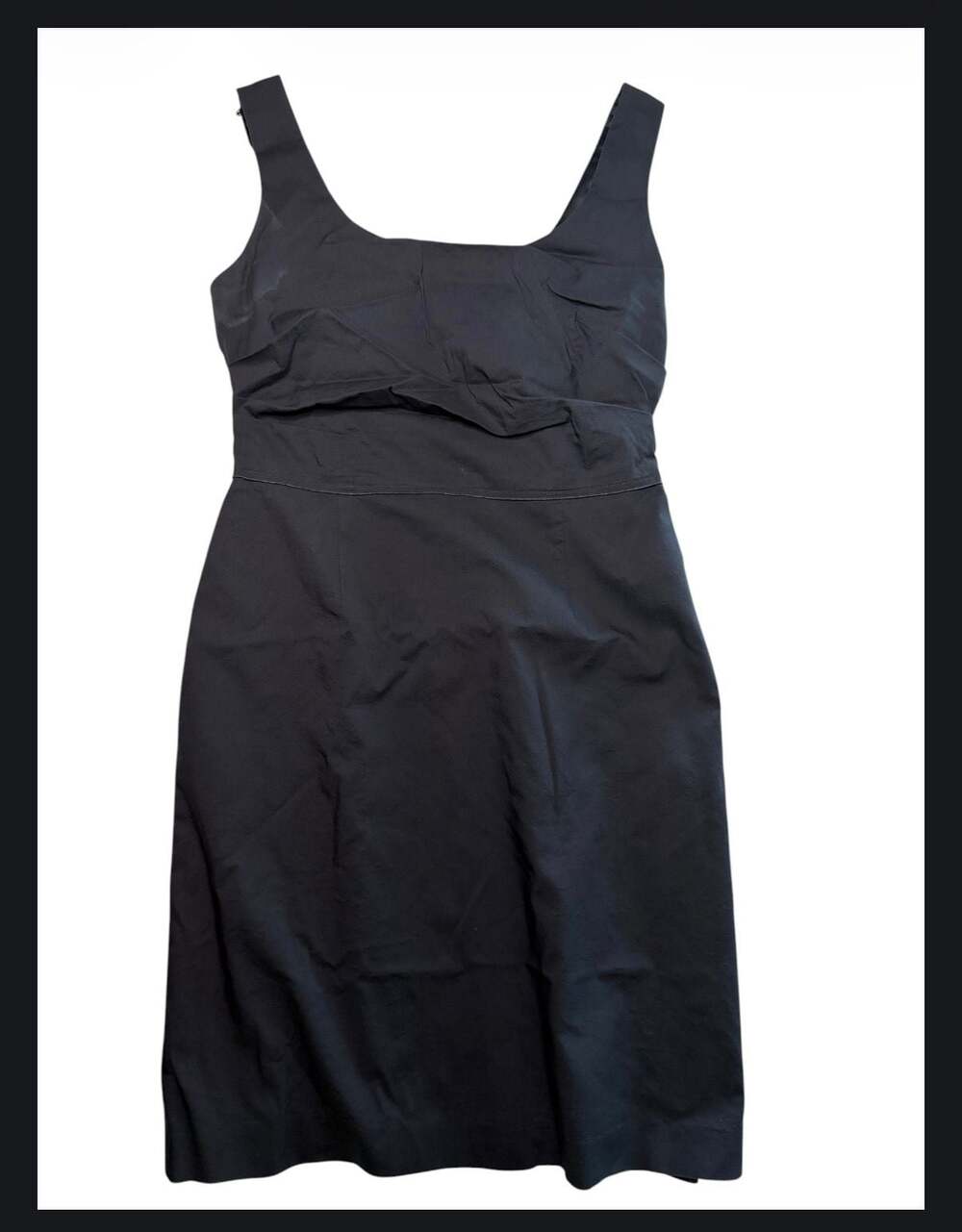 T Tahari Women's Sleeveless Square Neck Sheath Dress in navy